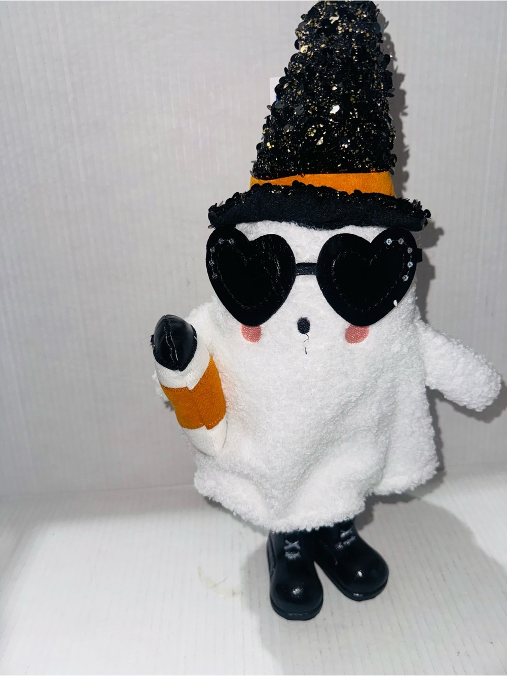 Ghost  decor with which hat, sunglasses, Coffee, and boots new